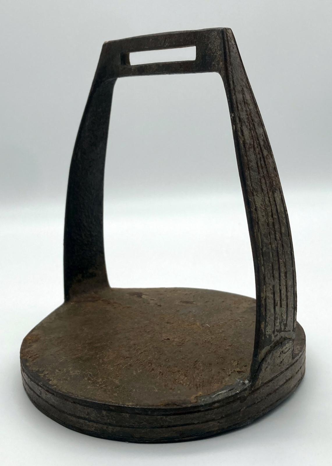 Ottoman stirrup - oblique view