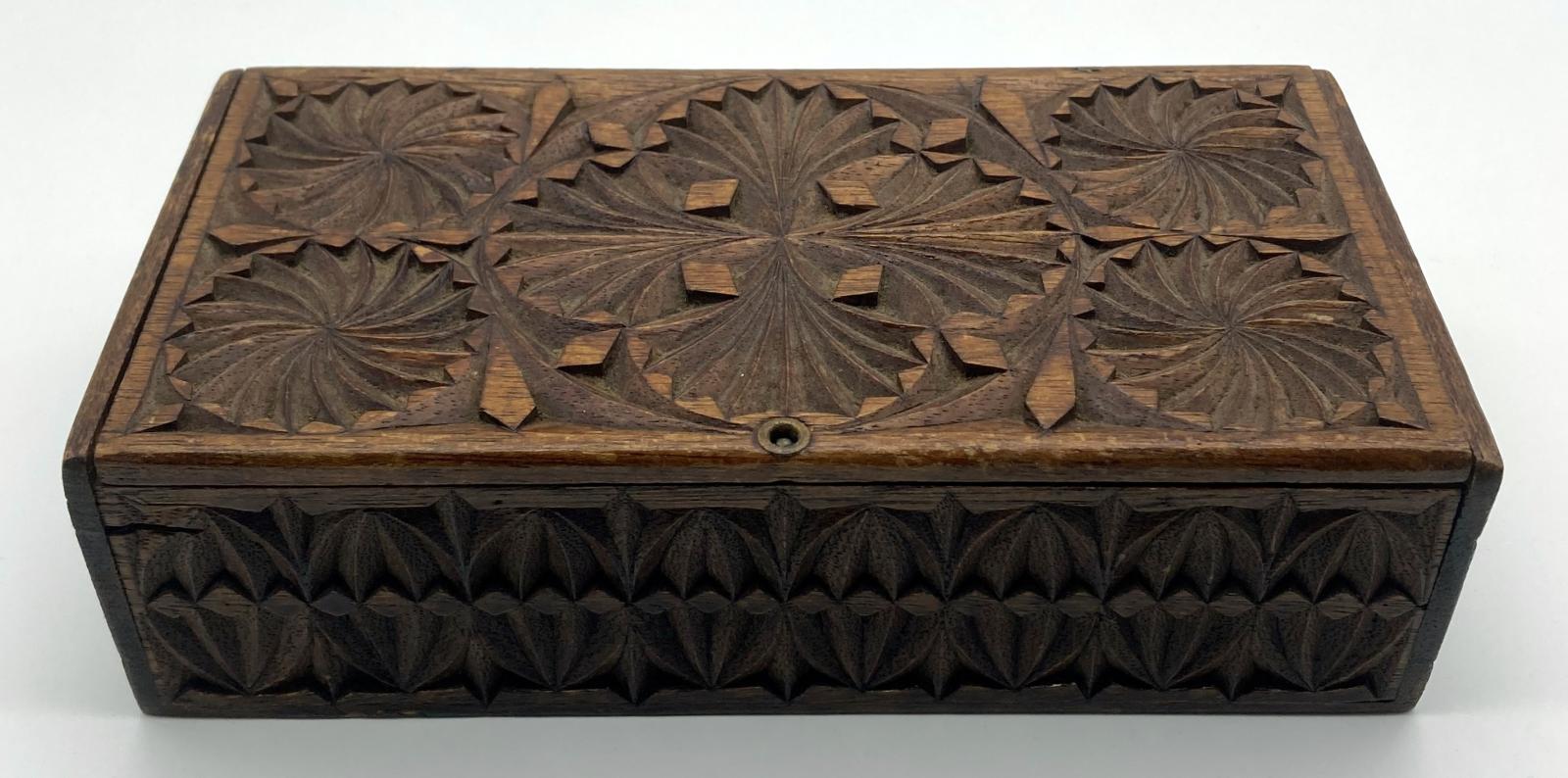 Chip carved cigar box made by ALH Trooper John Hodgskiss