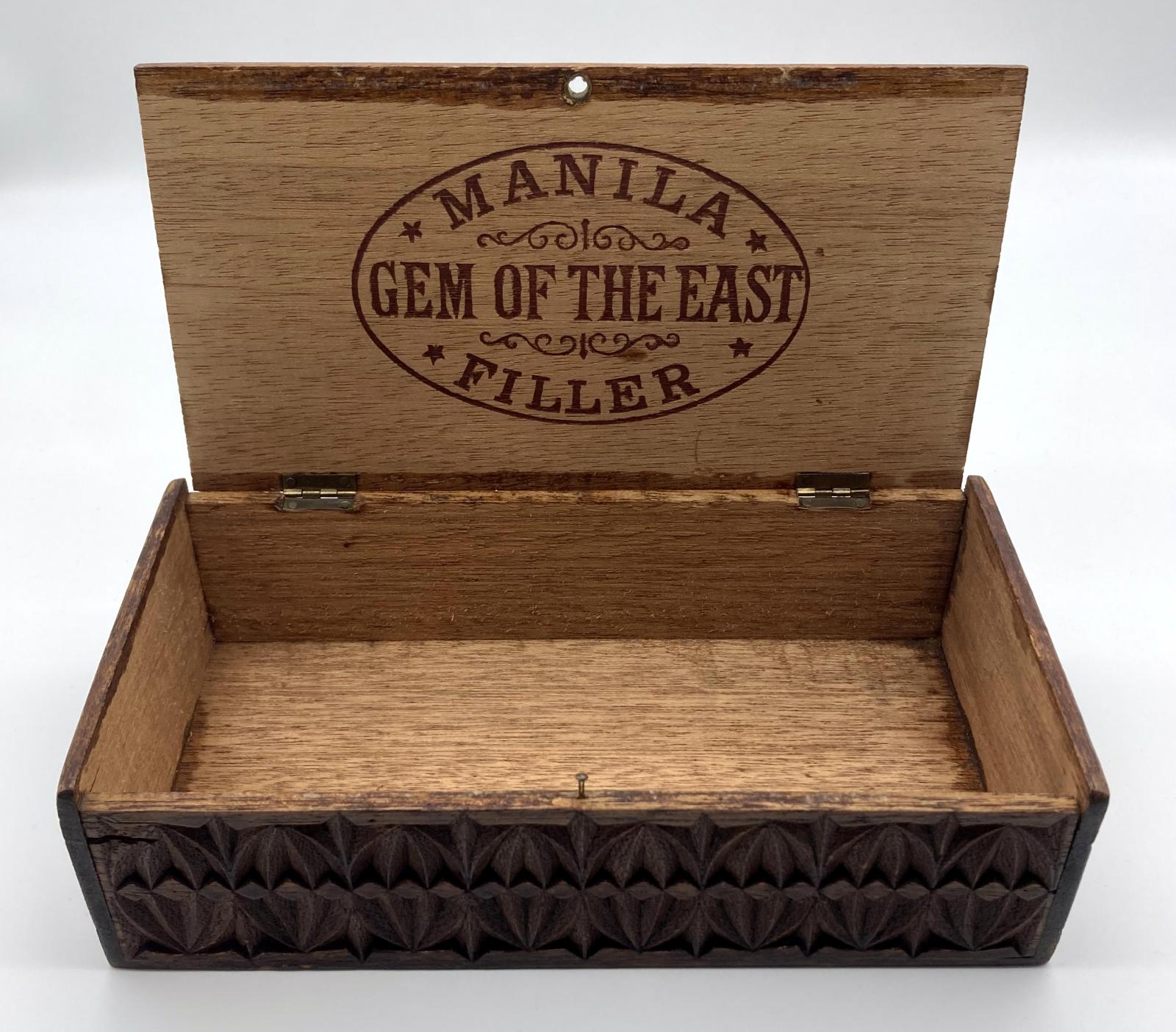 Chip carved cigar box with lid open made by ALH Trooper John Hodgskiss