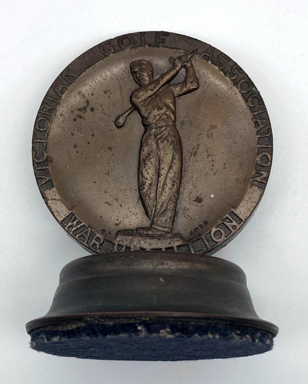 Victorian Golf Association War Medallion showing golfer