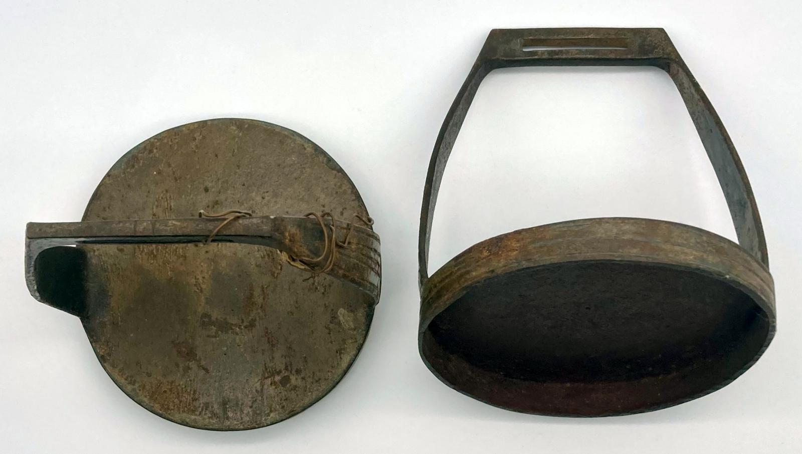 Ottoman stirrups - top and base views