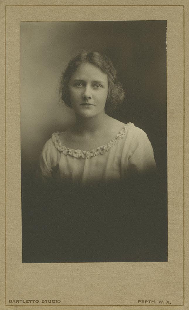Marie Ray (Peggy) Sharkey