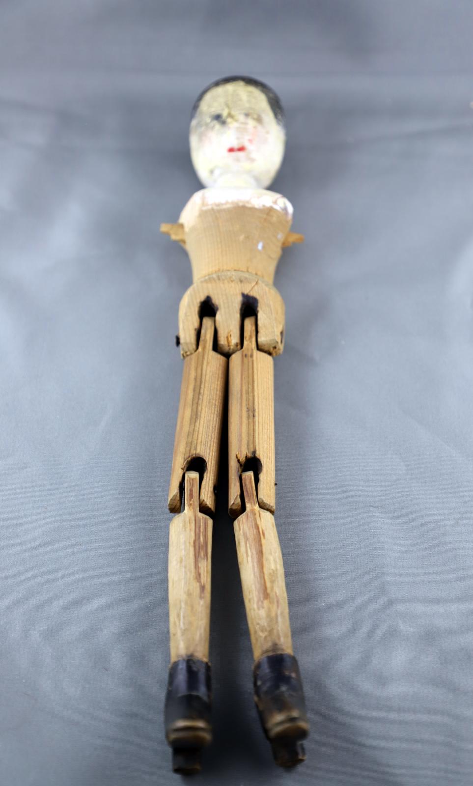 Top view of Dancing Doll