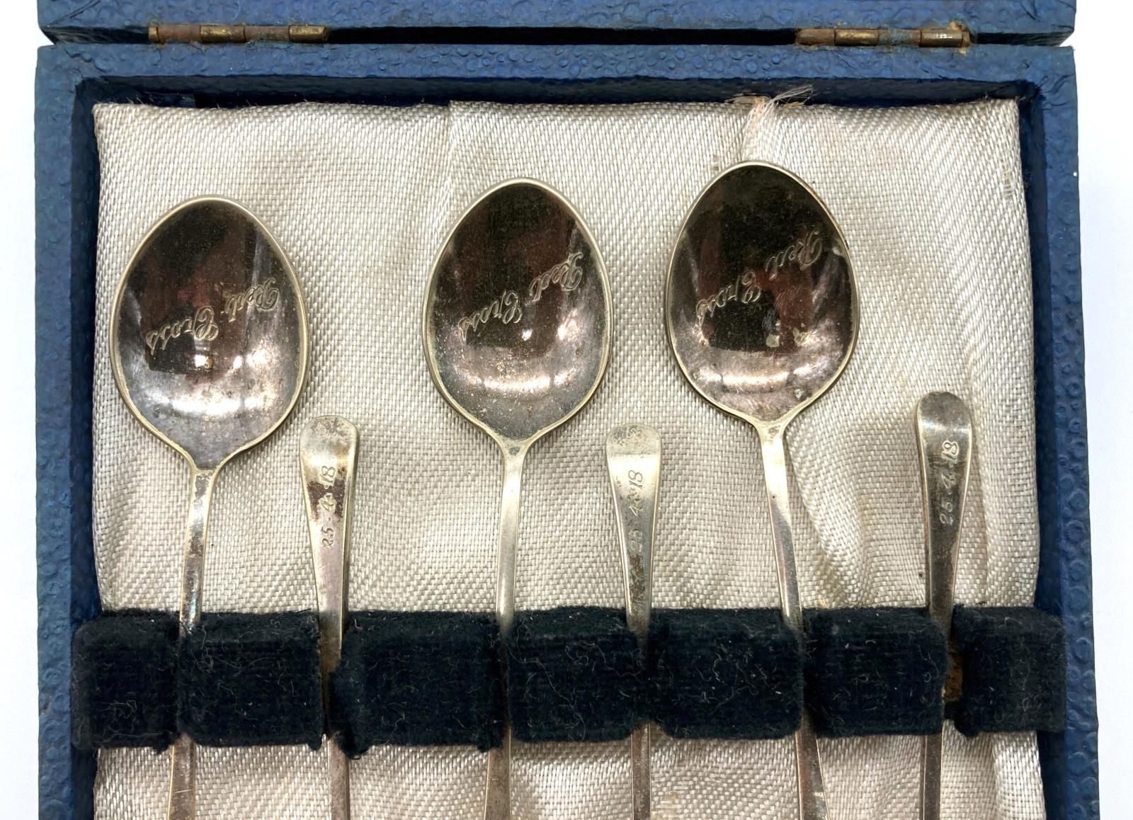 Boxed Red Cross spoons, ANZAC Day 1918 - close up of spoons