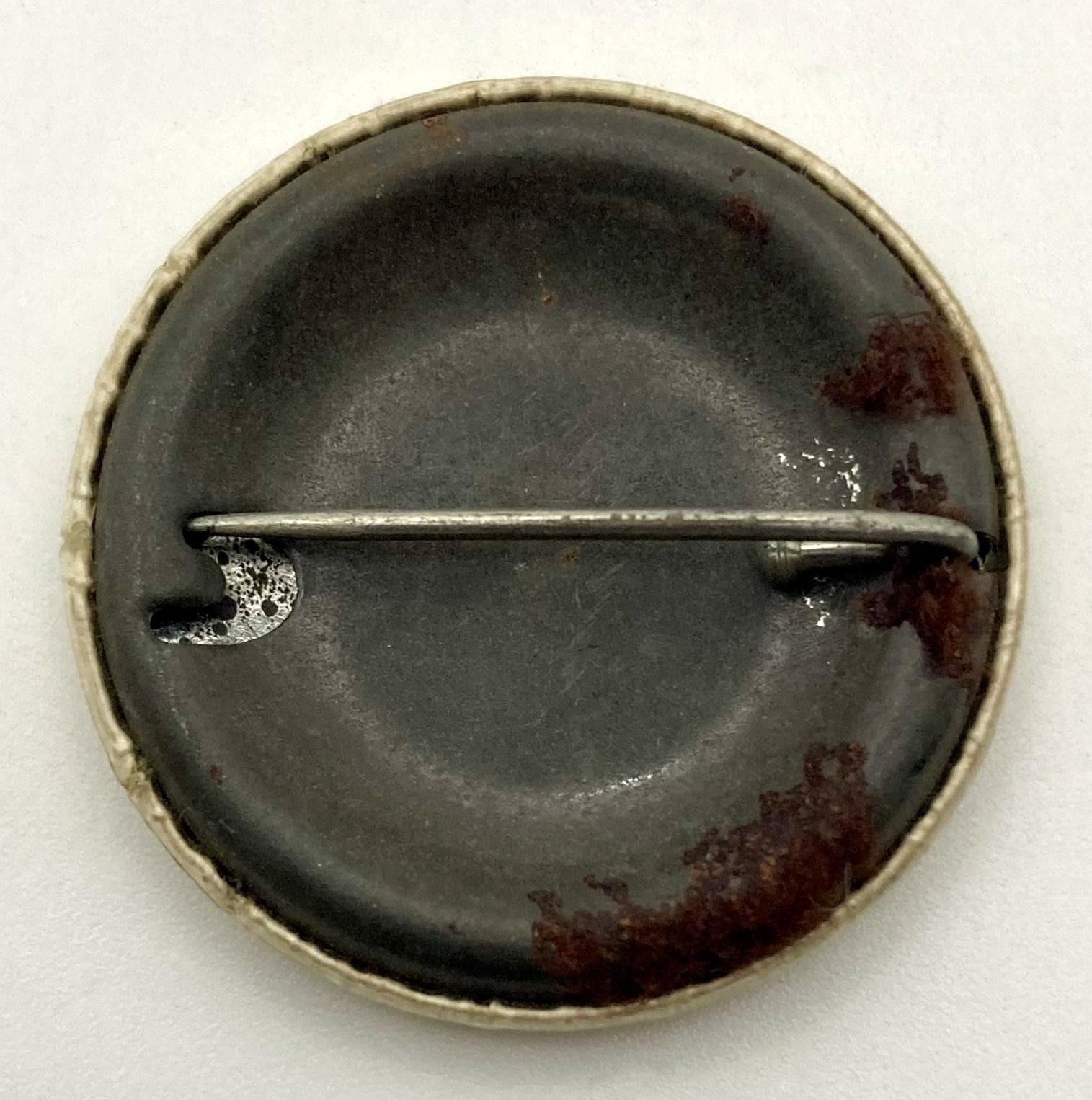 Reverse of 'Wattle Day League Ambulance Fund South Australia' fundraising badge - large size