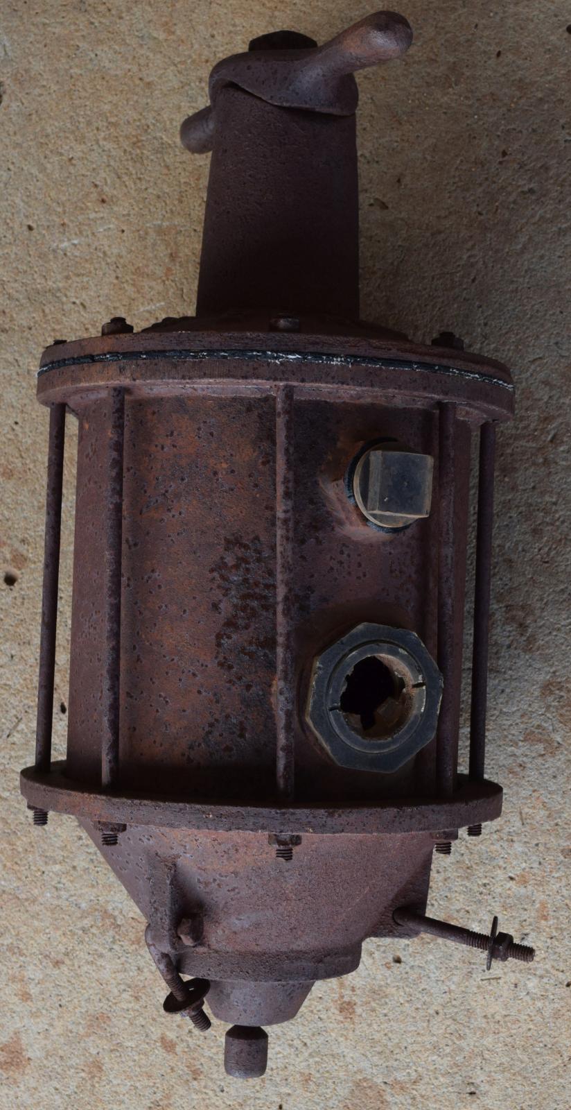 Side view of Beacon Gas Generator showing brass plugs and sight glass