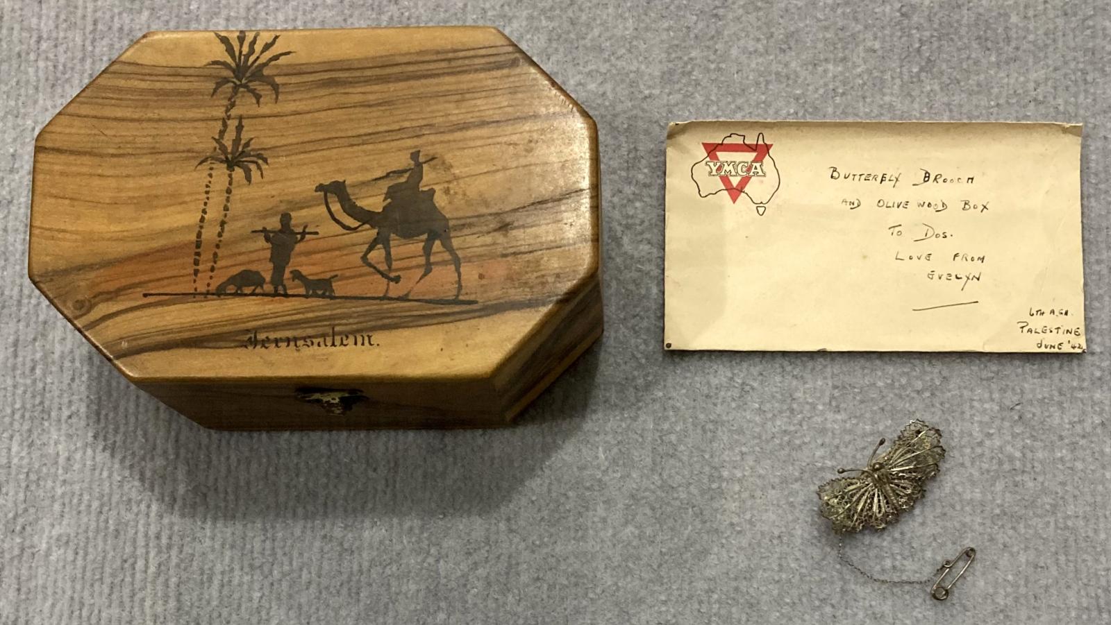 Souvenir olive wood jewellery box from Jerusalem with contents