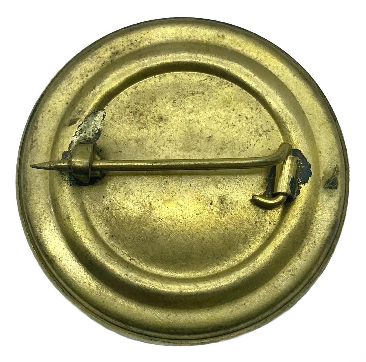 Reverse of WWI fundraising button featuring the portrait of General Pershing