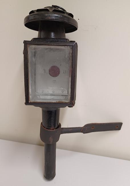 coach lamp with bracket