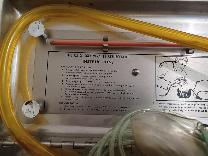 Defibrillator - instructions