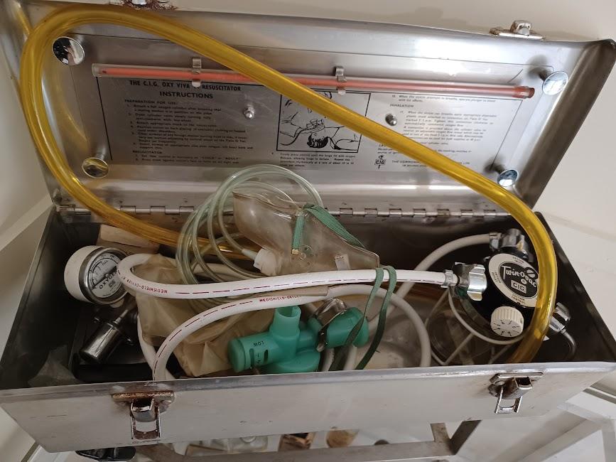 Resuscitator equipment