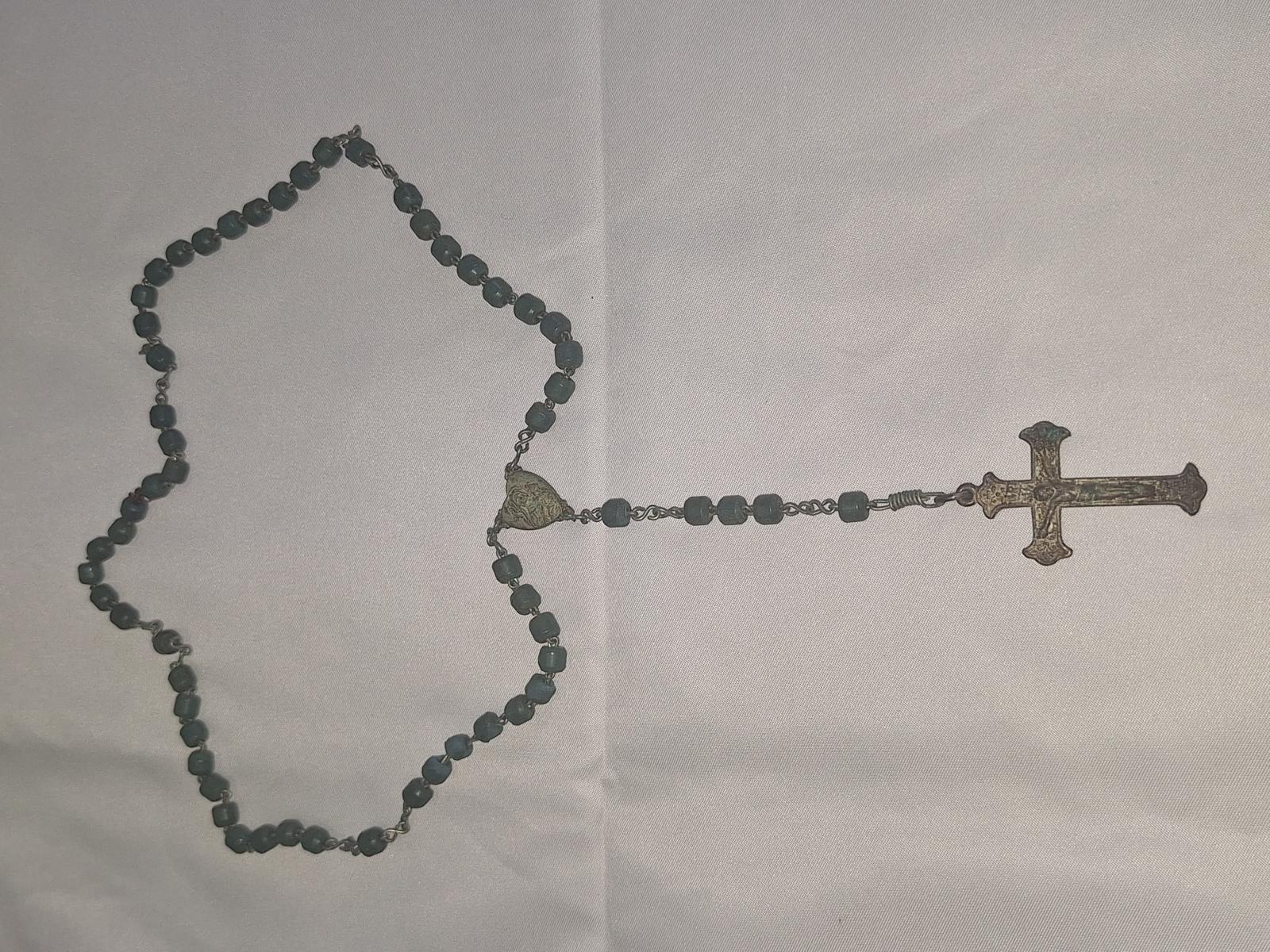 25-199.1 rosary beads with background image