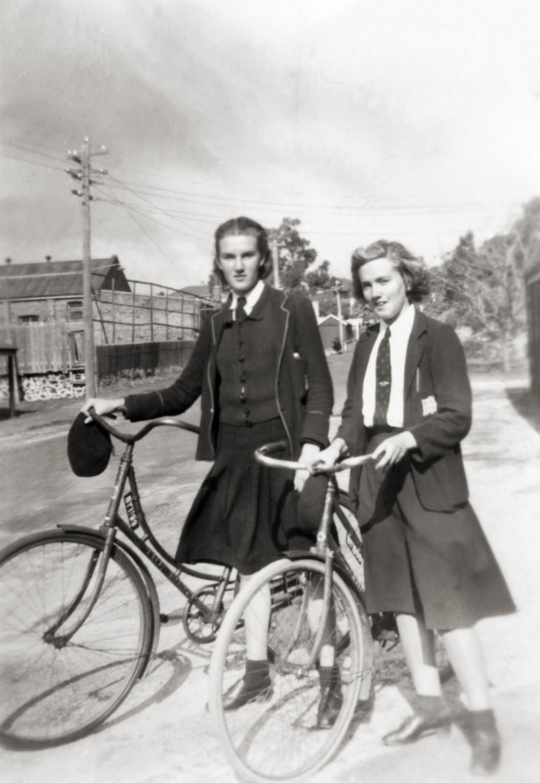 Pat Warren and Gwenda Angove