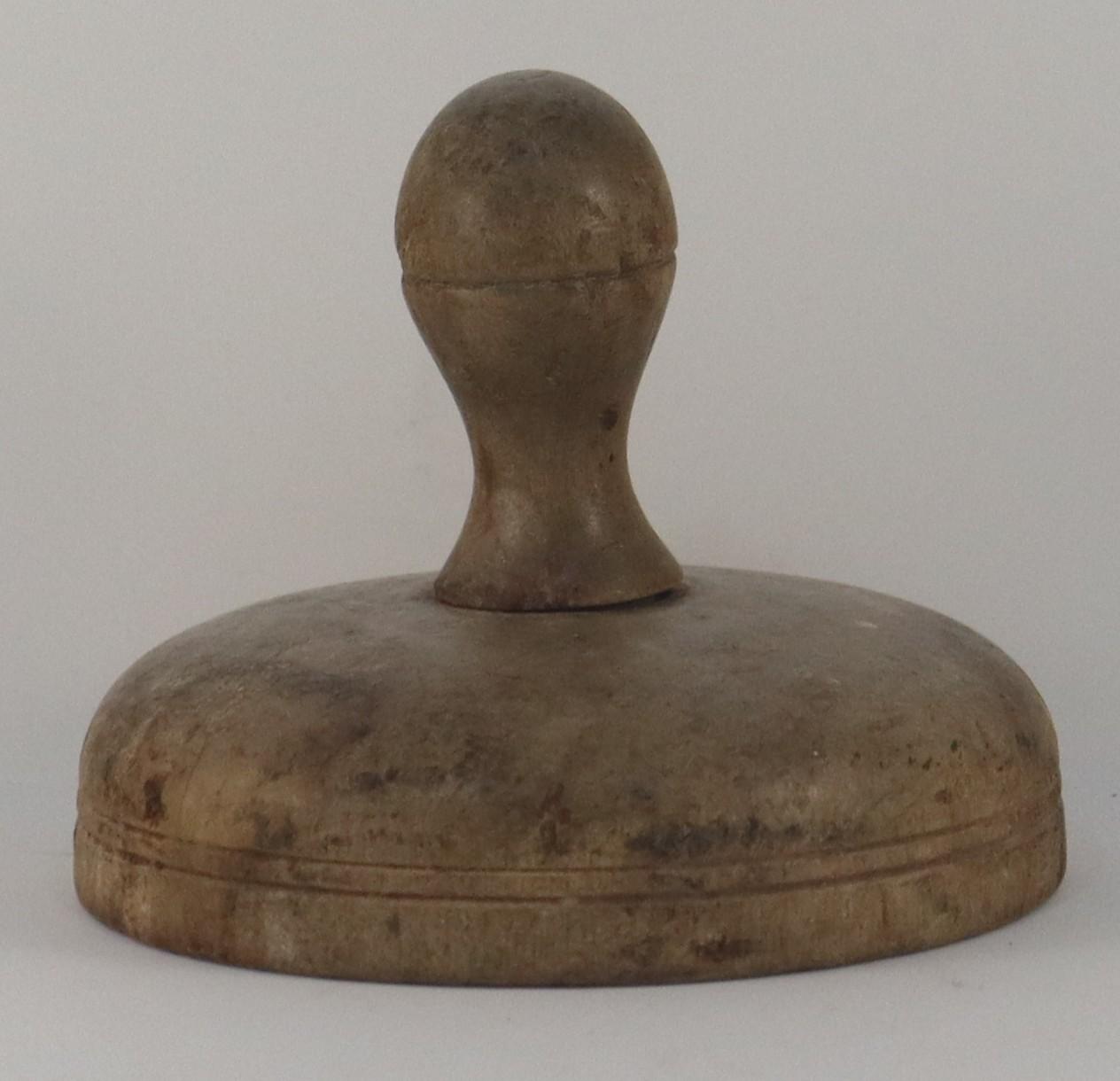 Side view of Butter Mould