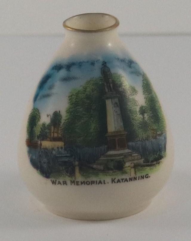 War Memorial, Katanning Vase