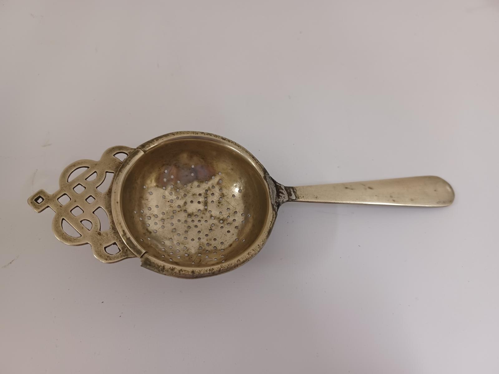 tea strainer