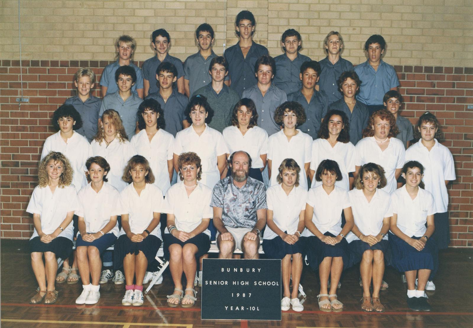 BSHS Year 10L Class Photograph 1987