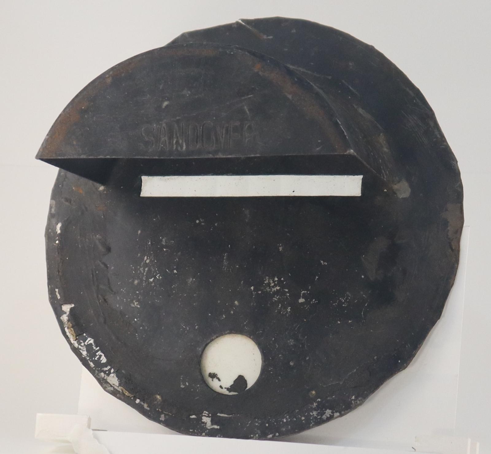 Side view of Headlight Cover