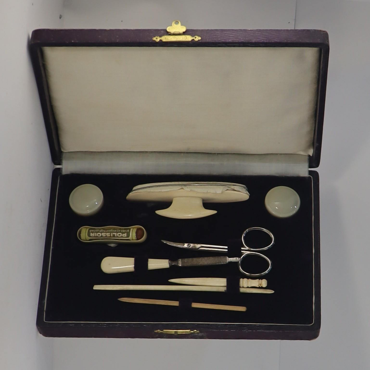 Ladies Manicure Set