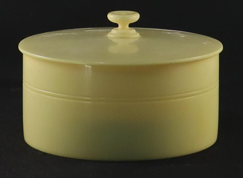 Front view of Dusting Powder Container