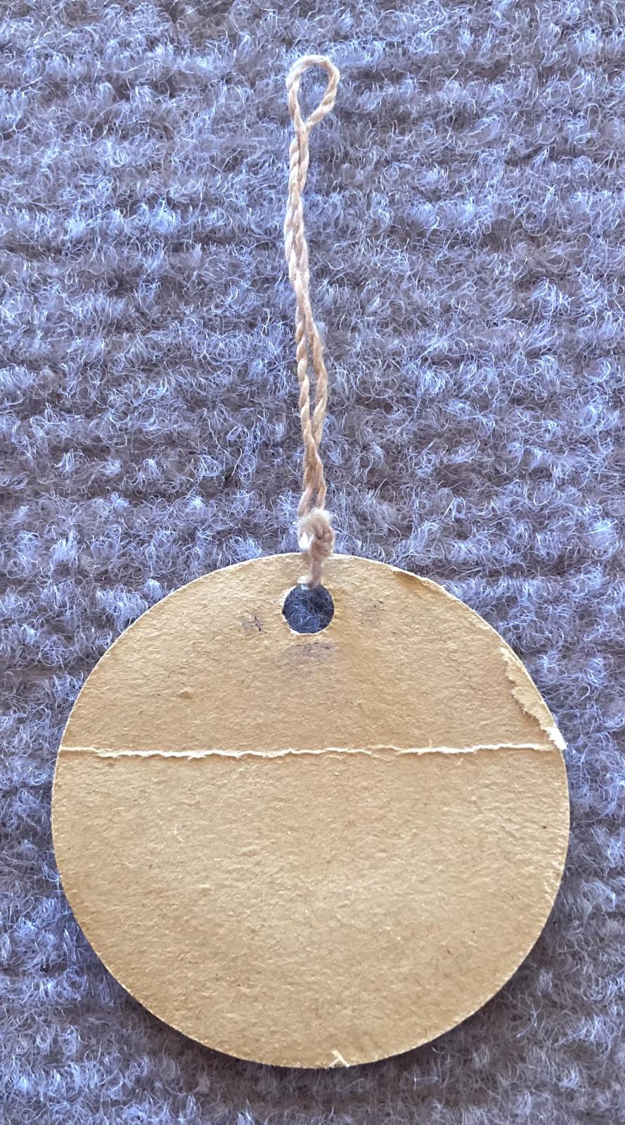 Reverse of WWI fundraising tag - Queensland's Heroes' Day 1917