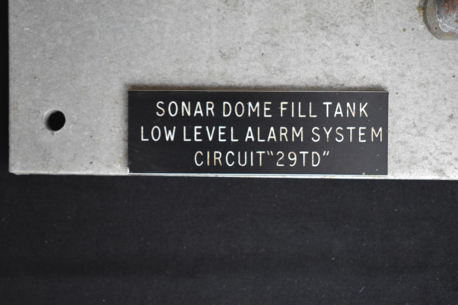 HMAS Perth II 'Sonar Dome Fill Tank' Gauge Label