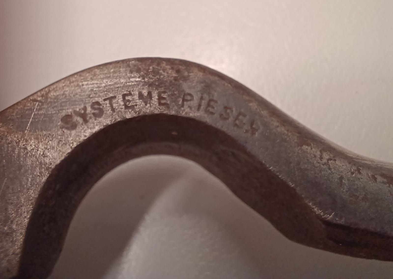 Secateurs - inscription