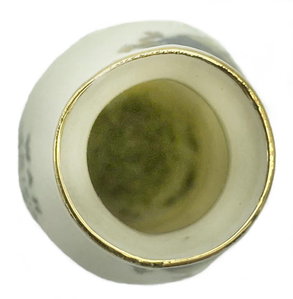 Arcadian China crested ware ornament - Belgium - top view