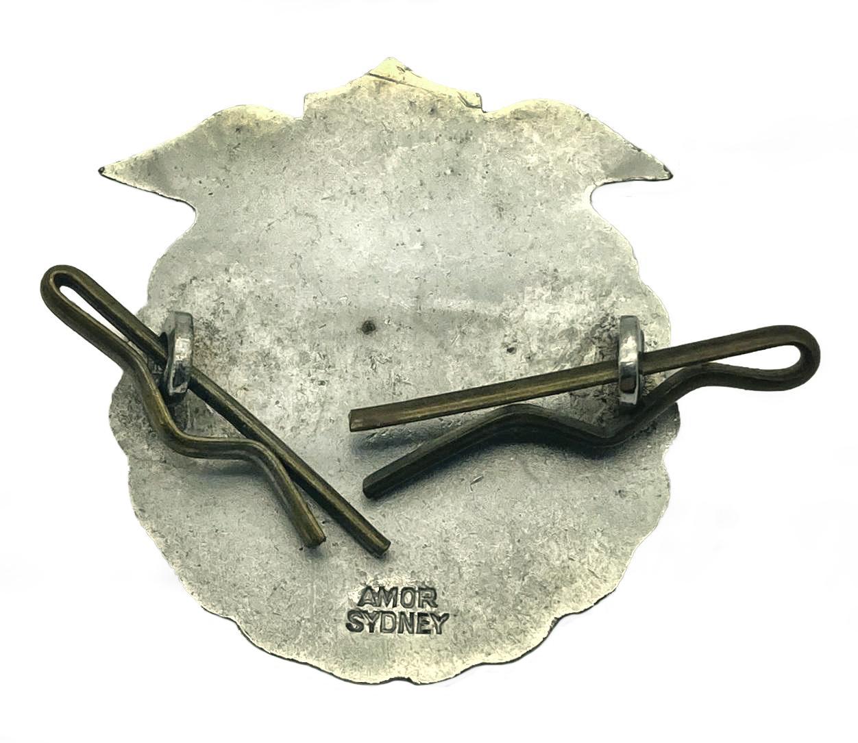 Reverse of Australian Air League collar badge 