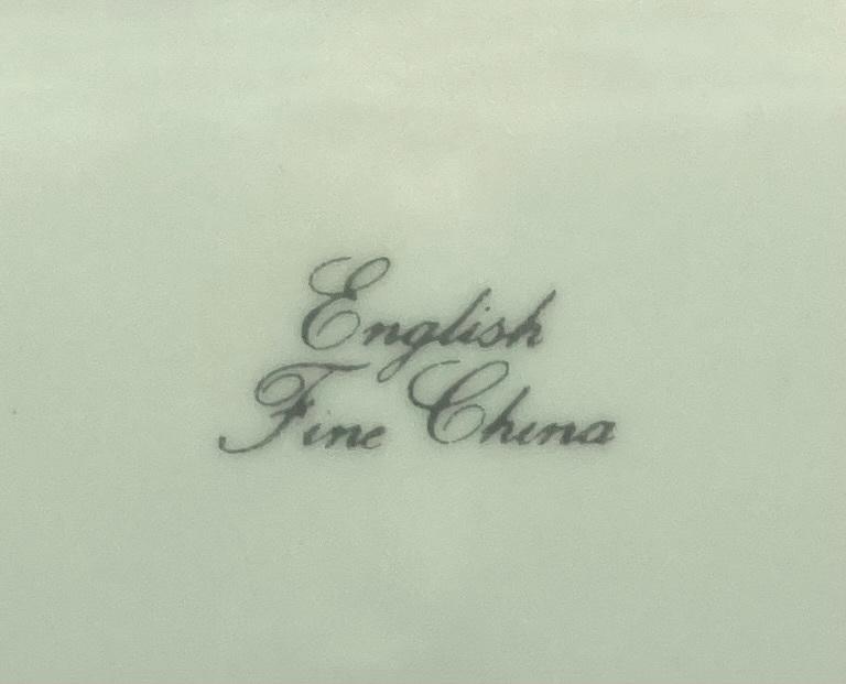 Parachute Regiment Commemorative Plate - Battle Honours - close-up reverse