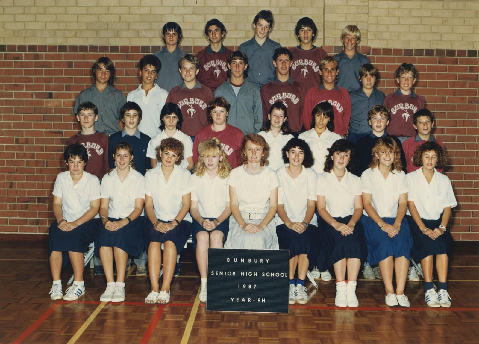 BSHS Class Photograph - Year 9B 1987