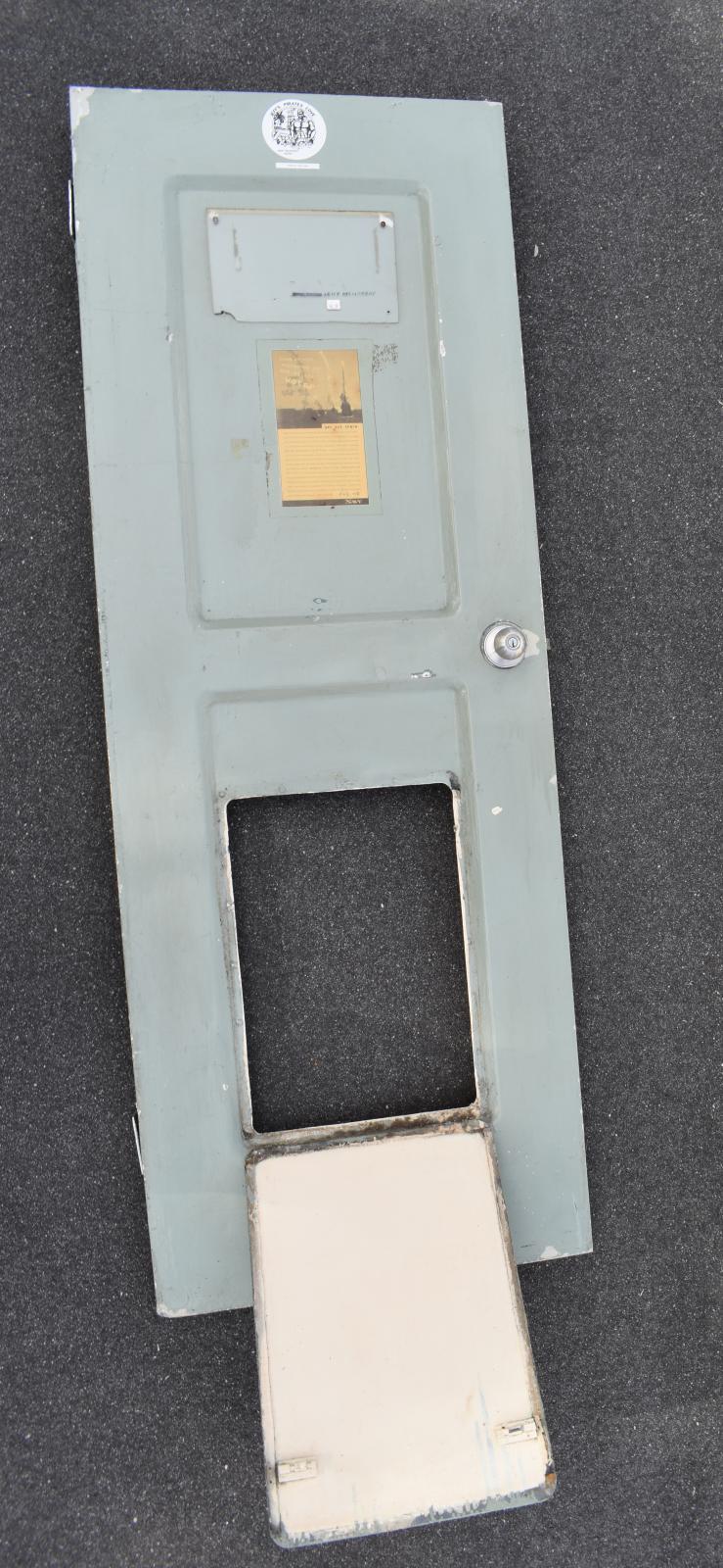 HMAS Perth II 'Hilton' Grey Door Hatch Open
