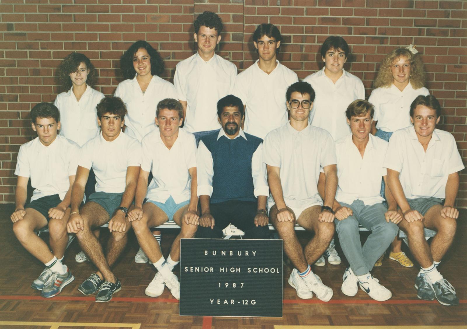 BSHS Class Photograph - Year 12G 1987