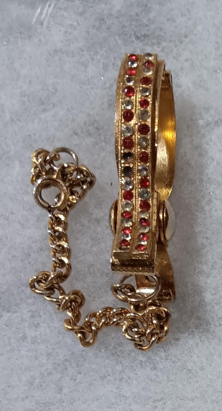Top view of Handbag or Glove Clasp