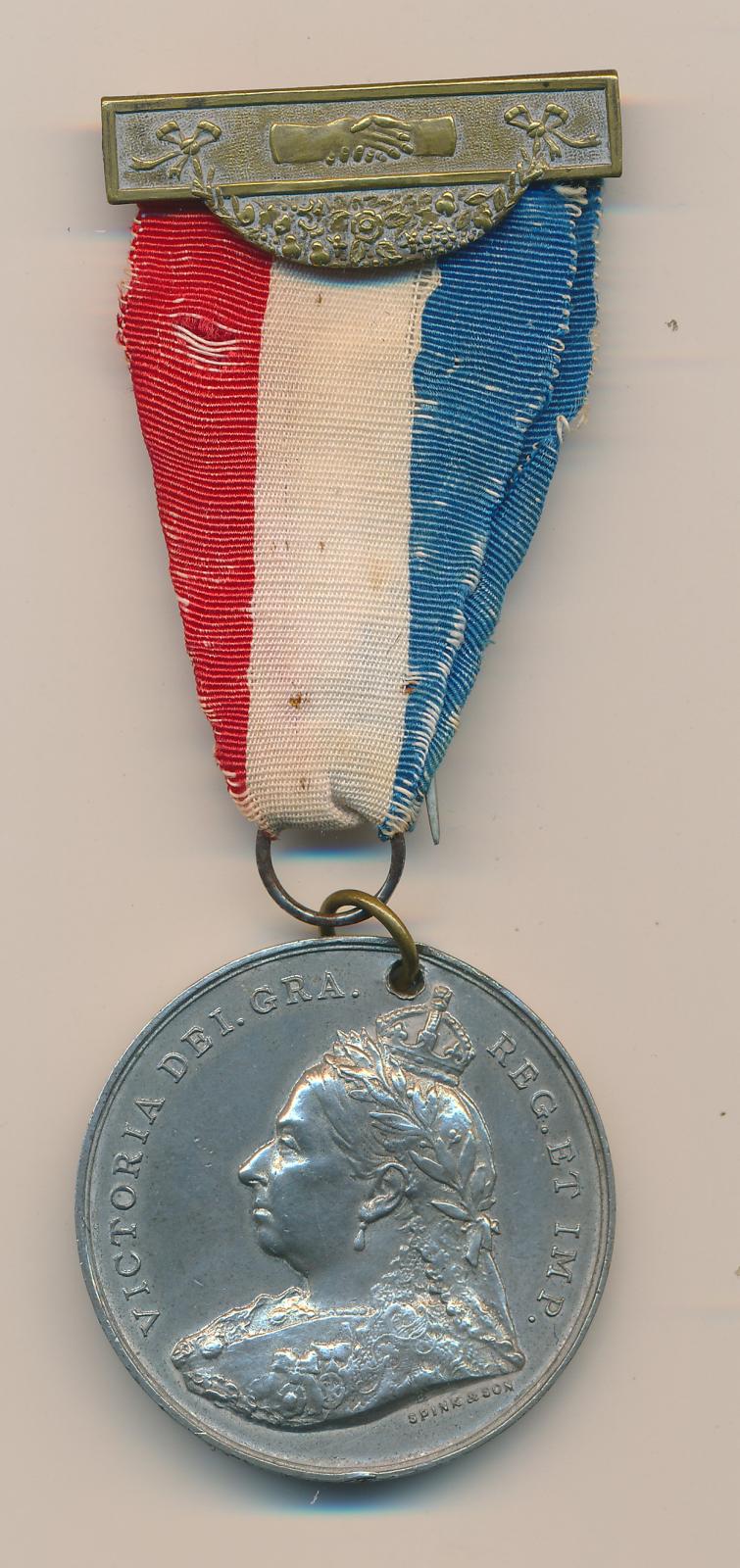 Front view of Confederation of Australia Medal