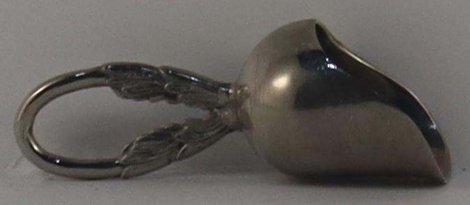 Side view of Sugar Scuttle Scoop