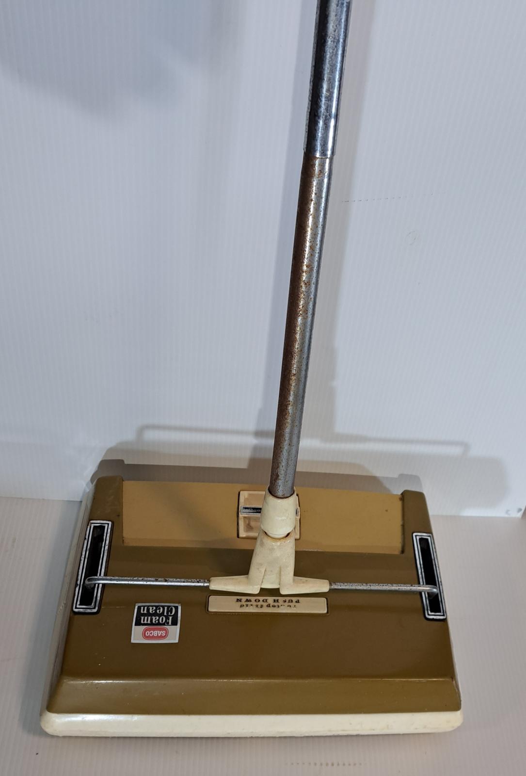 17.45 floor shampooer