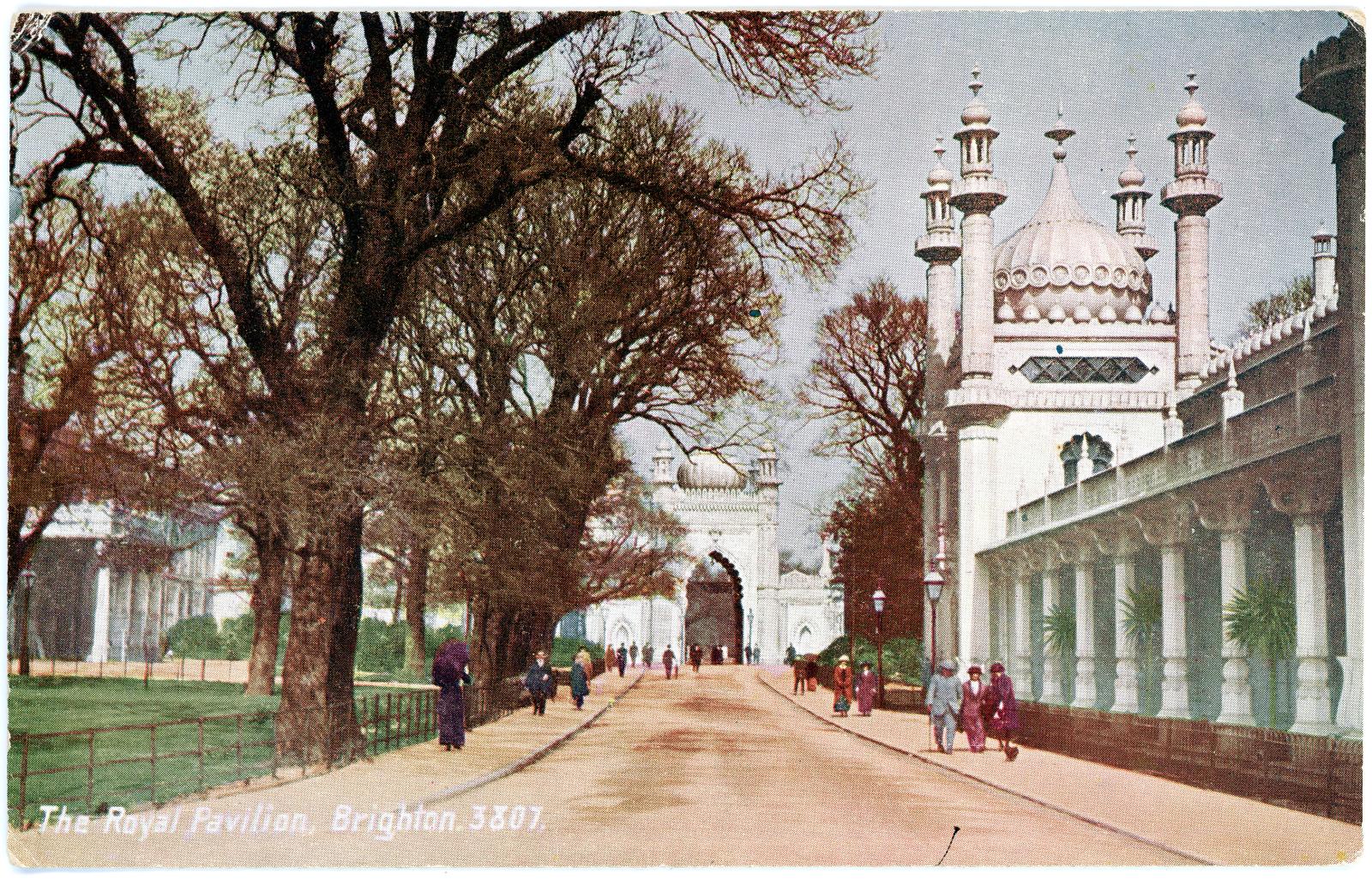 First World War ‘Royal Pavilion, Brighton’ Postcard sent from Pte. Edward Charles MOUCHEMORE, 6351