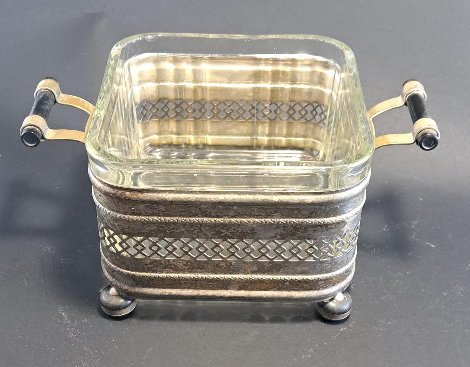 24.57 a,b serving dish 