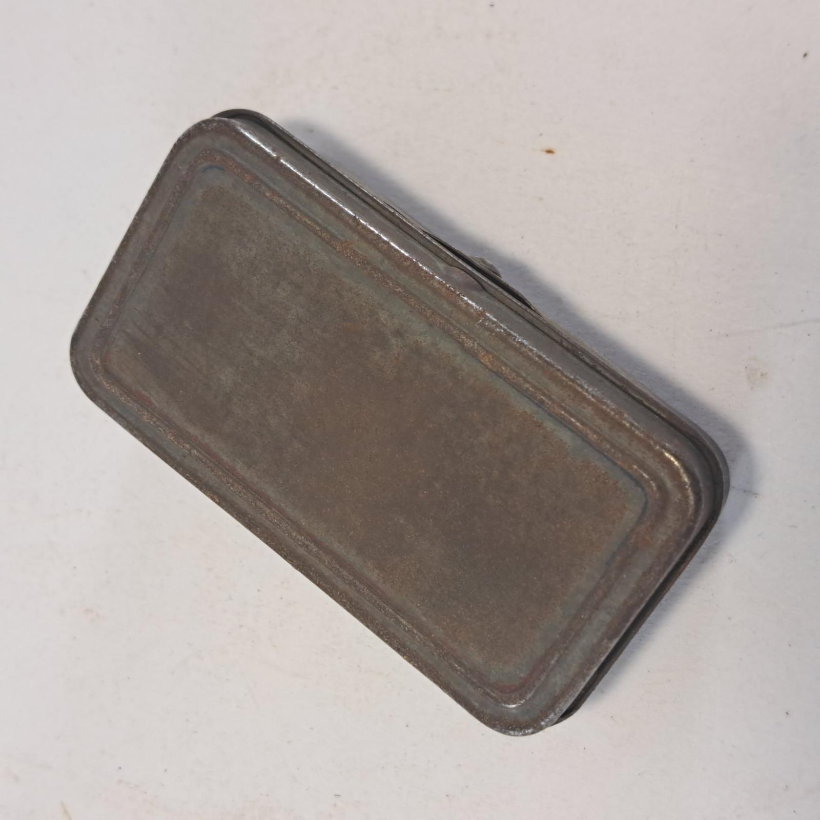 88.15 metal match box front