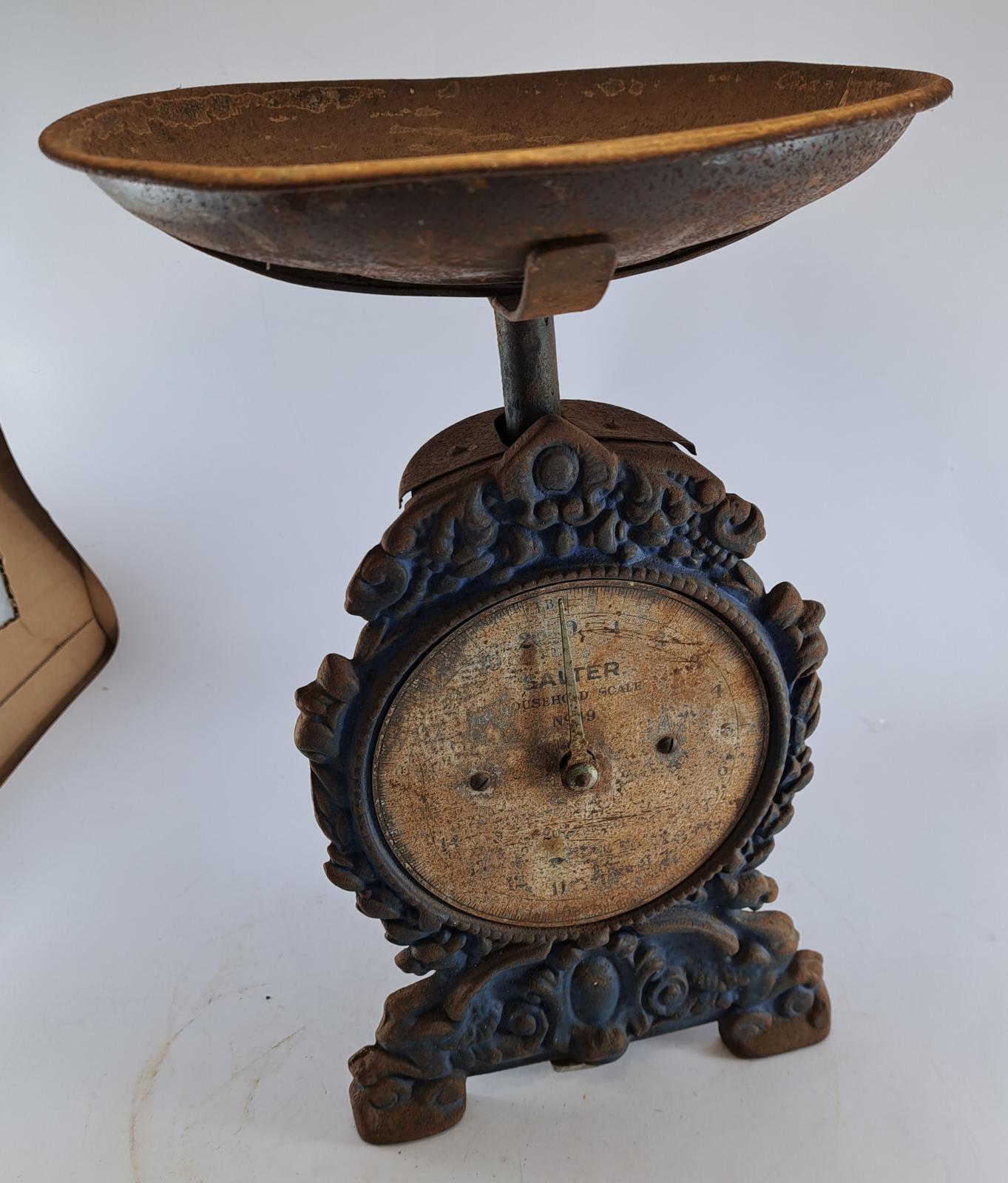 Kitchen scales 