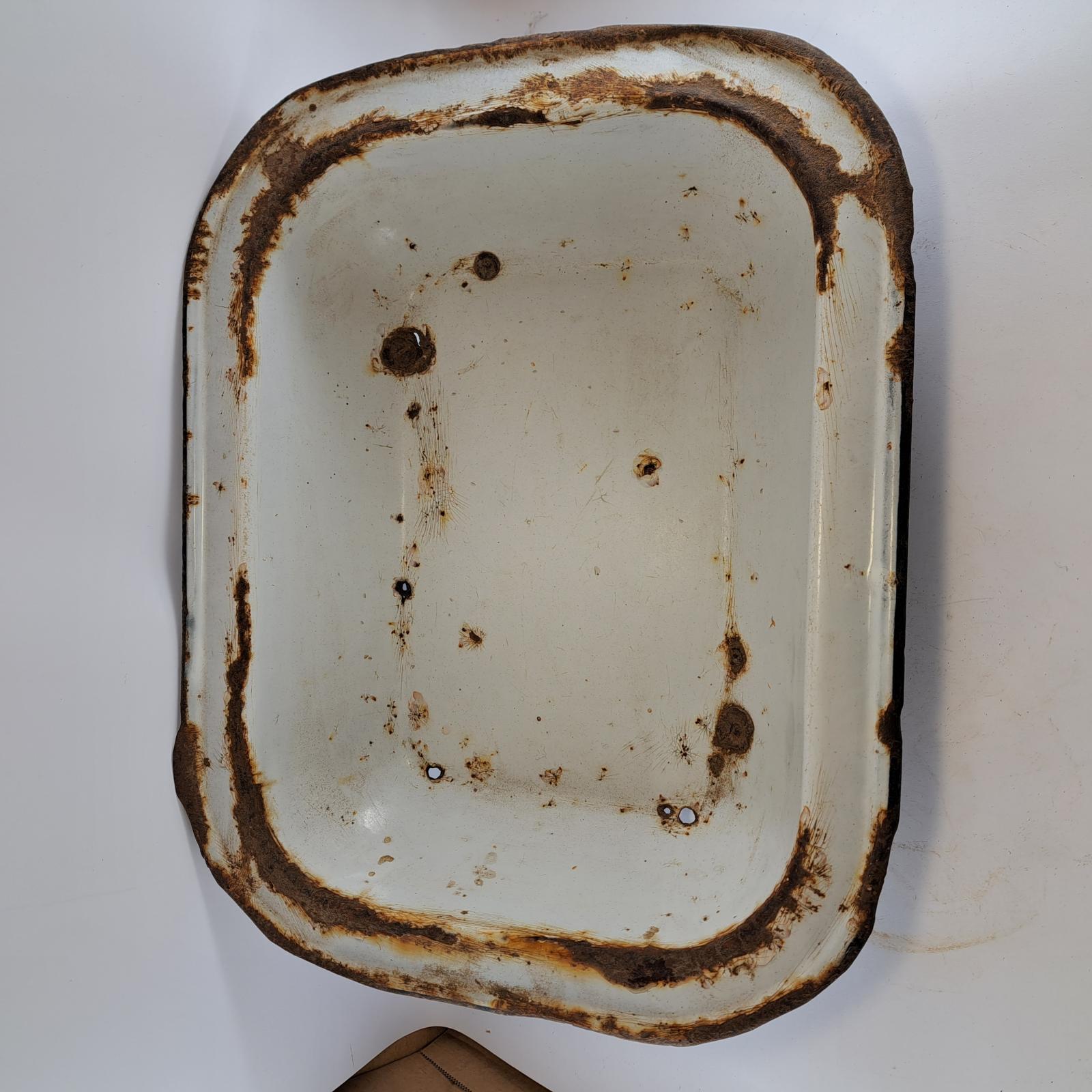 97.9 pie dish
