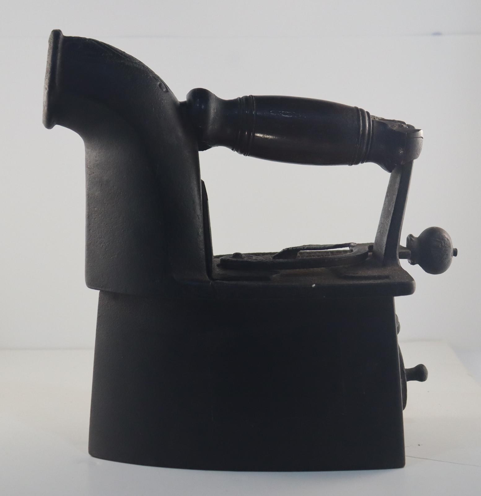 Side view of Charcoal Iron