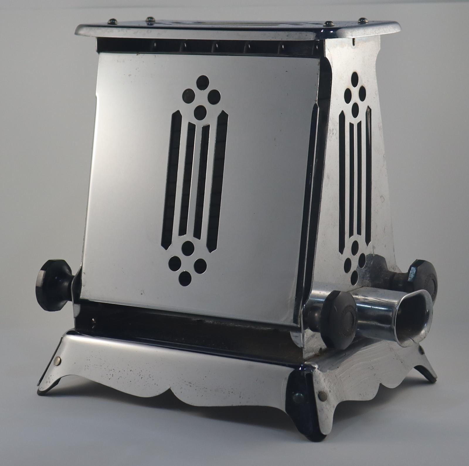 Front view of Hotpot Special Toaster