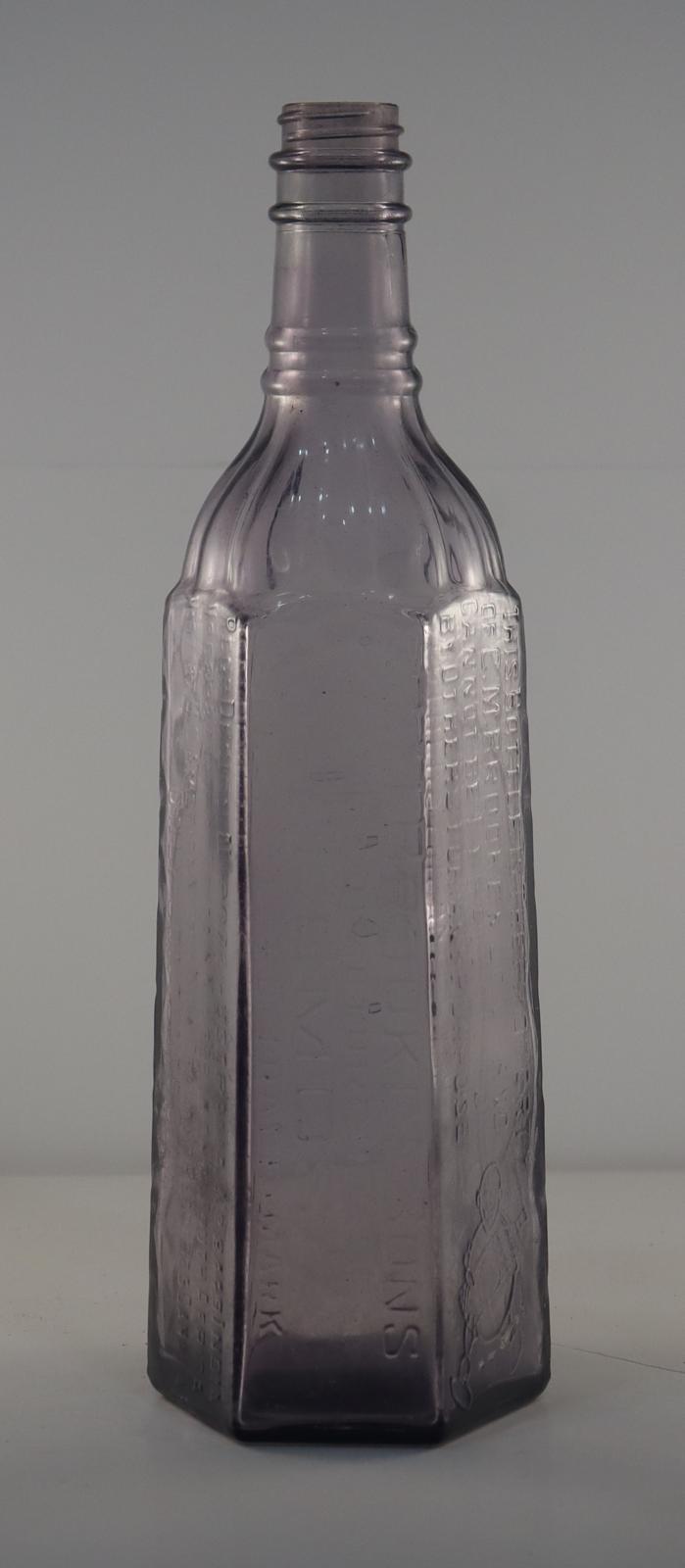 Back view of Lemos Cordial Bottle