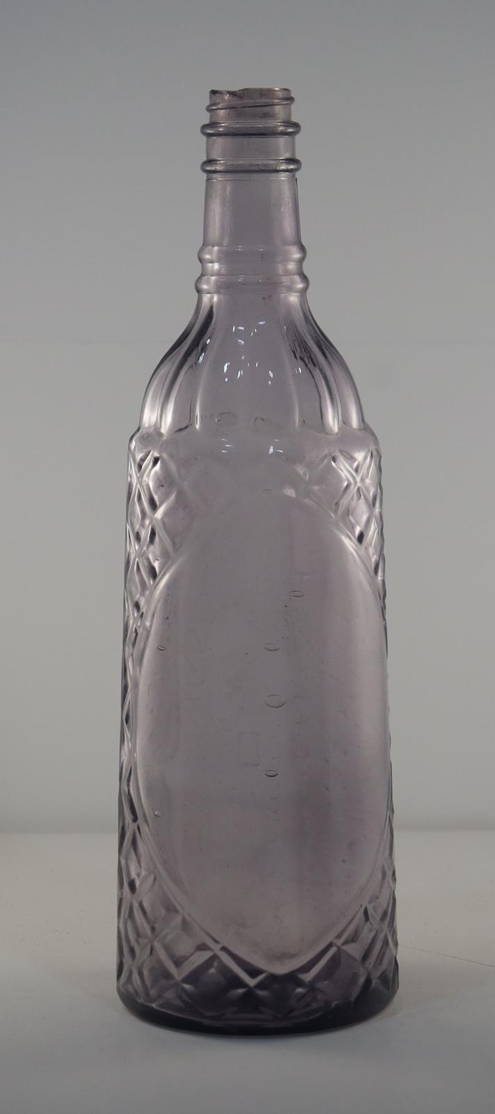 Front view of Lemos Cordial Bottle
