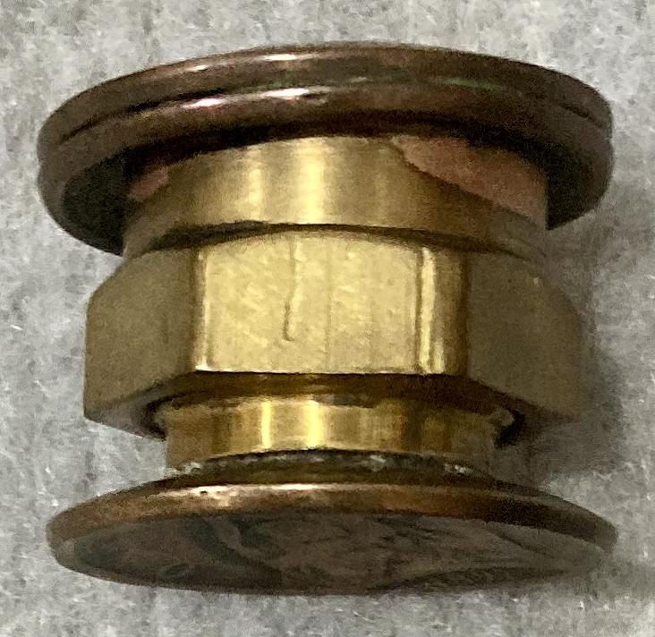 Victorian era circular threaded snuff container - side view closed