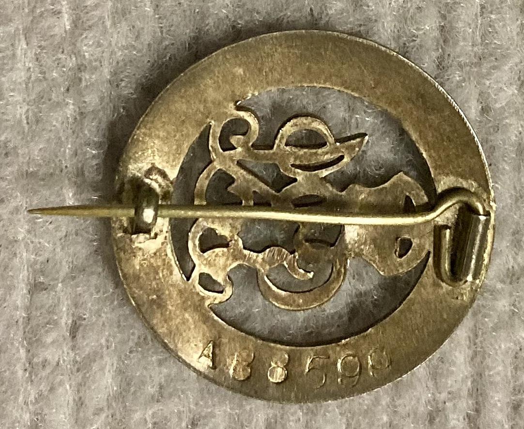 Reverse of  British Empire Silver War Badge showing number