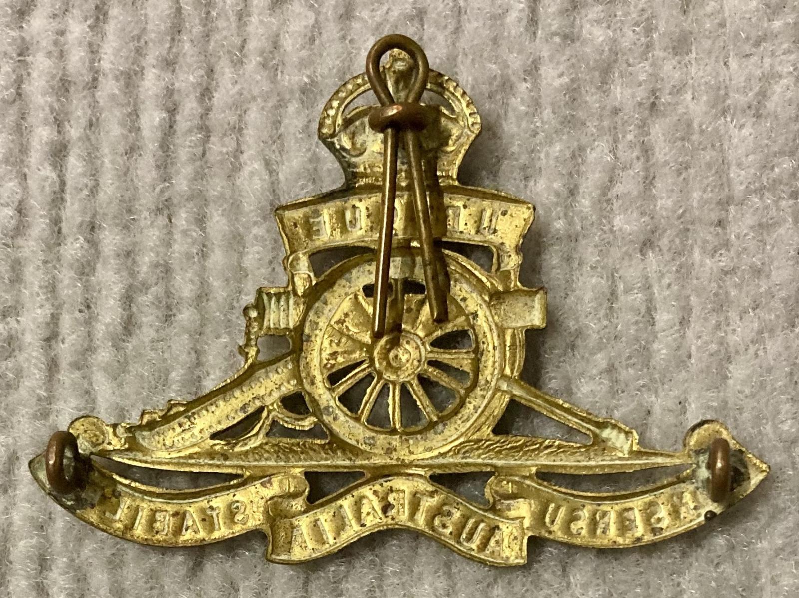 Reverse of Royal Australian Artillery hat badge