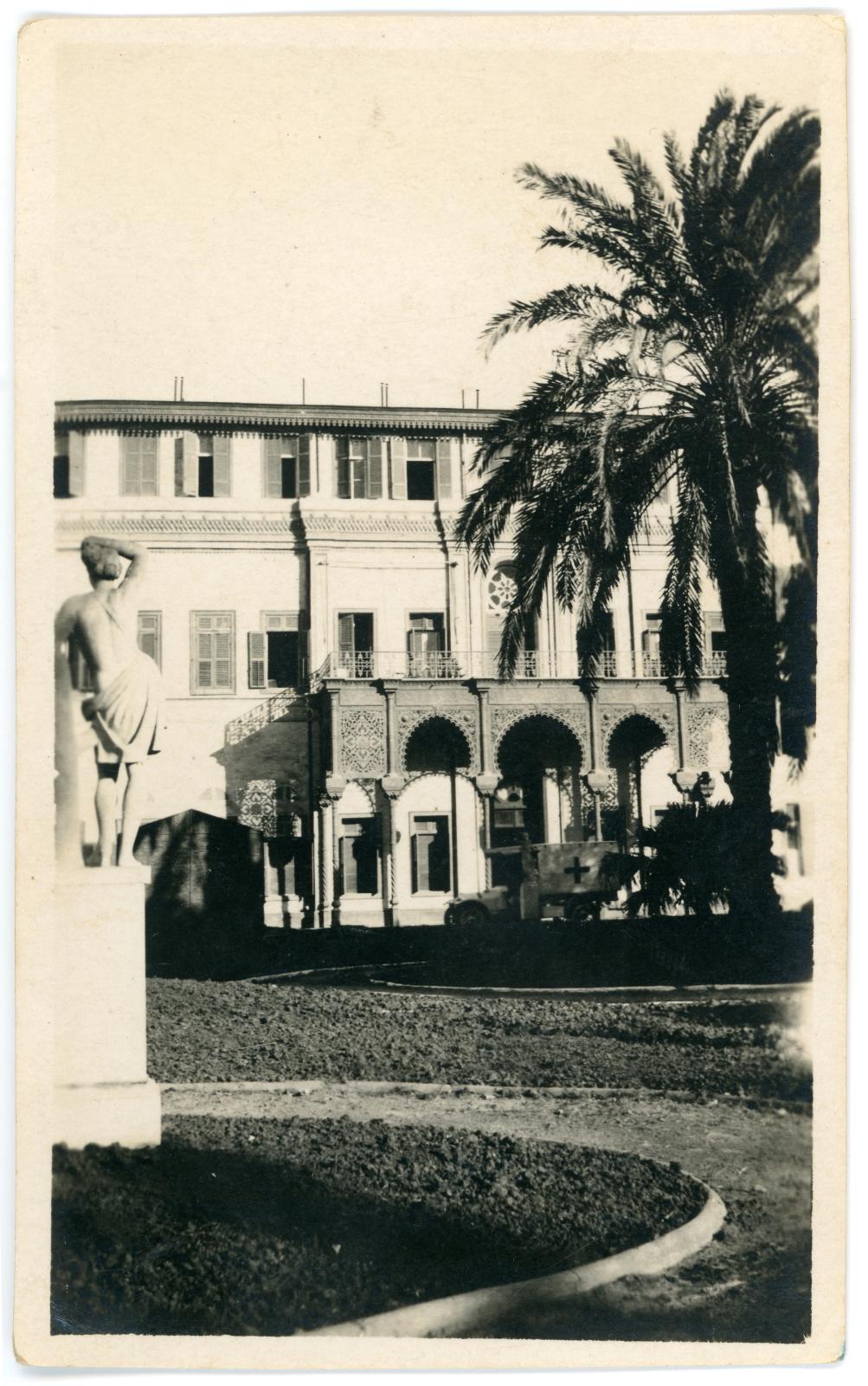 Photograph of the Ghezireh Palace in Cairo, requisitioned and serving as the No. 2 Australian General Hospital.
